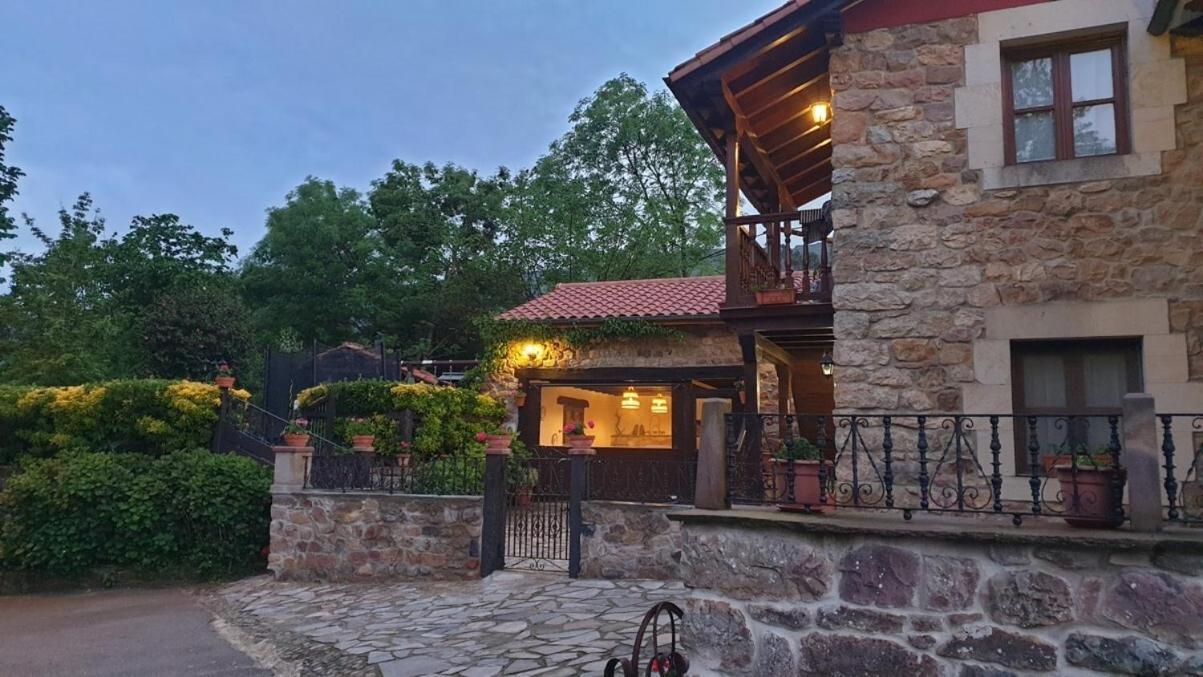 Casa Rural Caborzal Renedo De Cabuerniga Eksteriør bilde