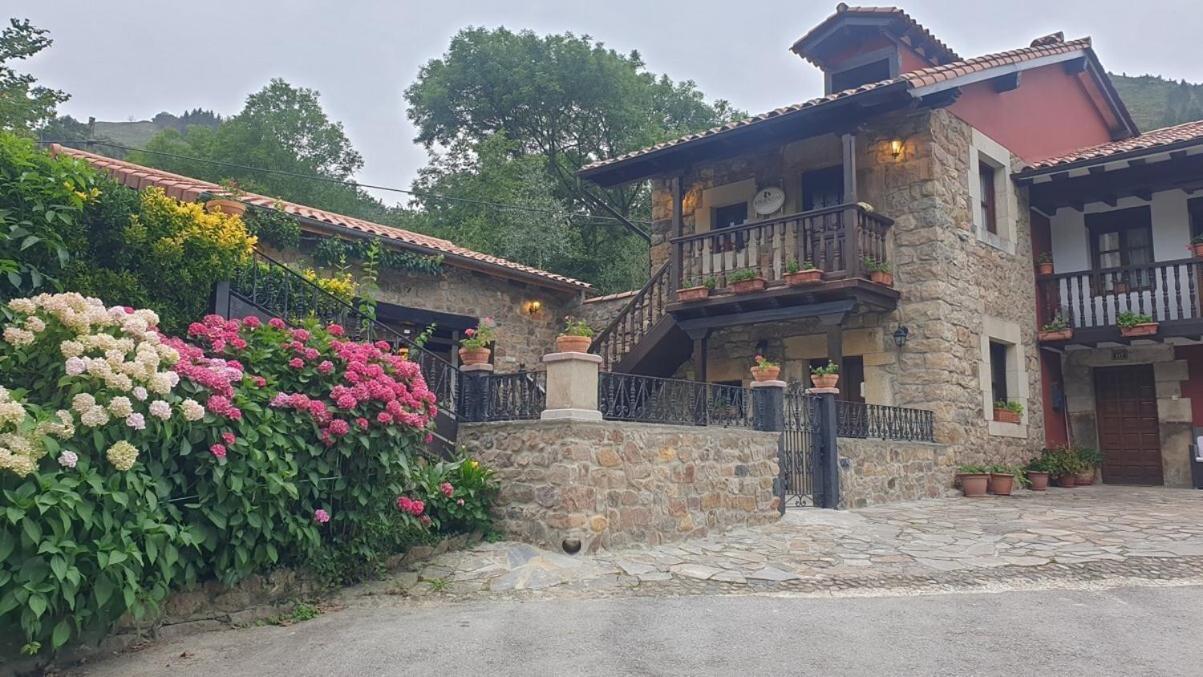 Casa Rural Caborzal Renedo De Cabuerniga Eksteriør bilde