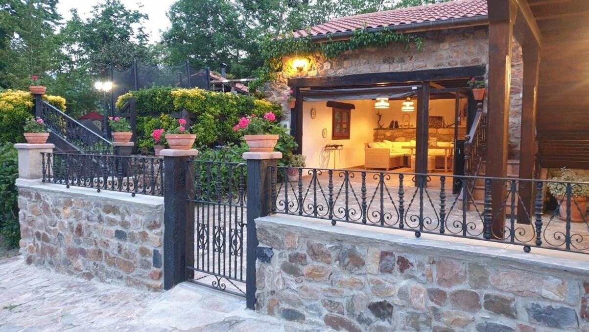 Casa Rural Caborzal Renedo De Cabuerniga Eksteriør bilde