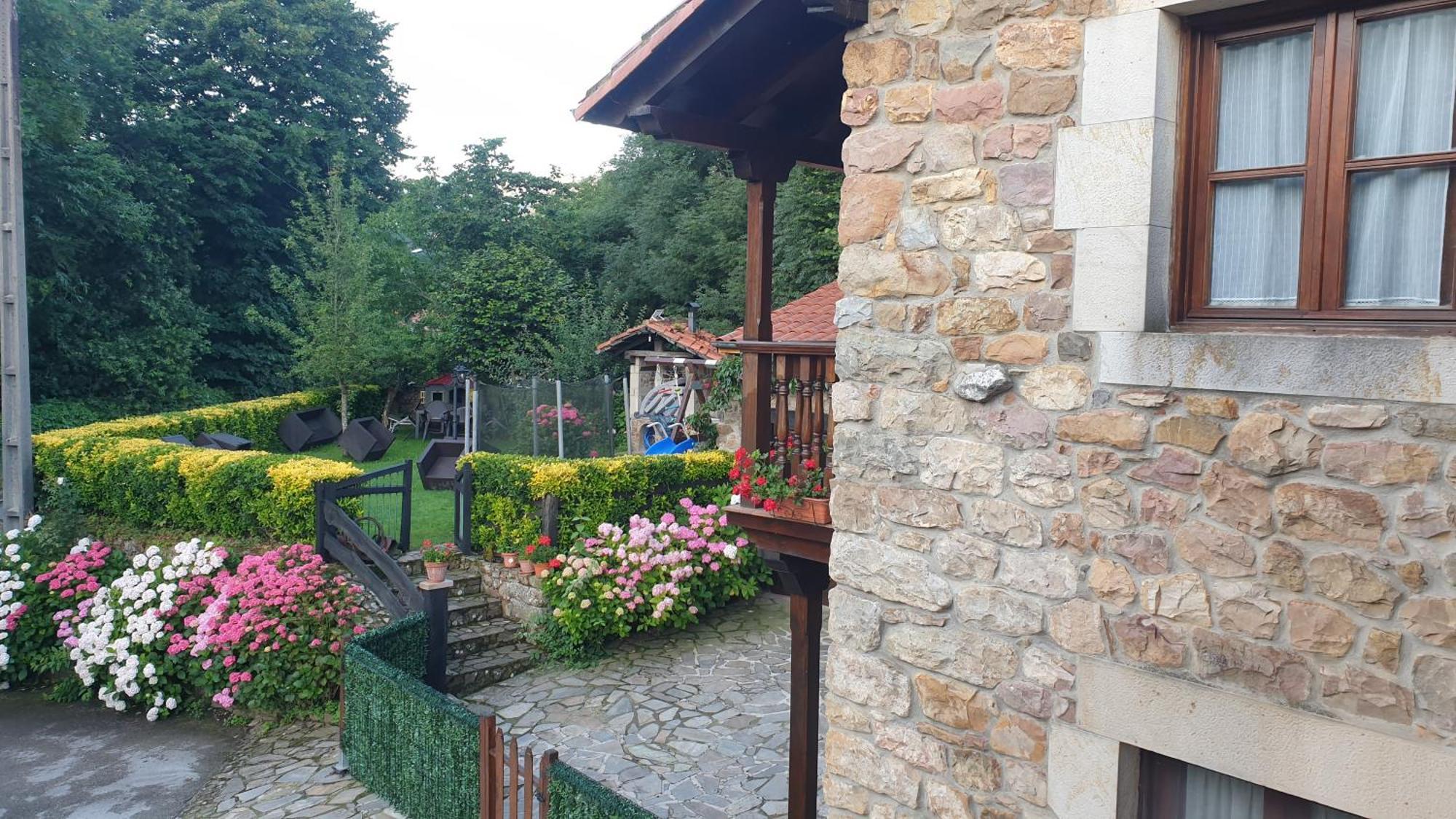 Casa Rural Caborzal Renedo De Cabuerniga Eksteriør bilde