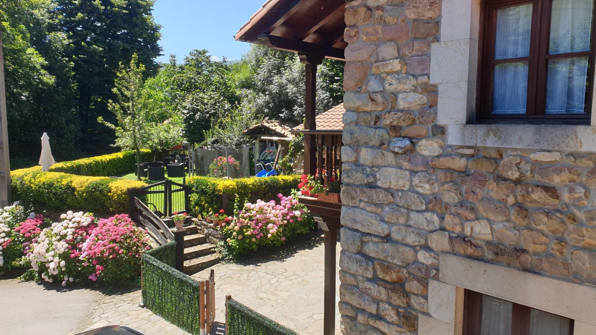 Casa Rural Caborzal Renedo De Cabuerniga Eksteriør bilde